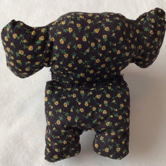 Stuffed elephant and stuffed baby bear. Home made from pattern/kit - Picture 6 of 9